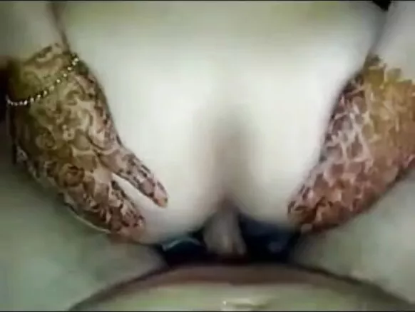 Mehendi hooyo lulataaye dabada Hindi.