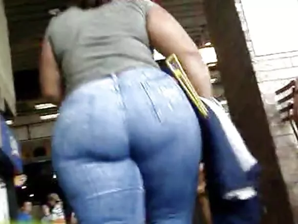 Dabada oo ka timid Colombia, BBW guriga.